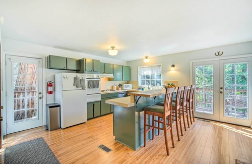 Cedar Glen Cabaña | Stunning Getaway in Lake Arrowhead!