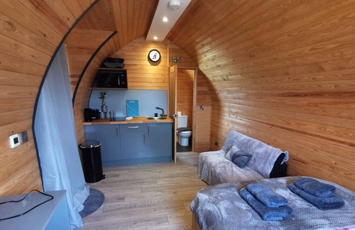 Port Isaac Cabina | Lujoso-Abode 2-Cabaña-Vista al campo-Baño en la habitacion