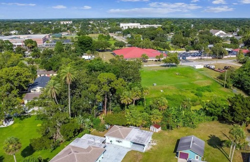 New Port Richey Casa | Stunning Guesthouse Close to River