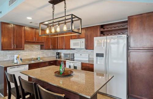 Panama City Beach Apartamento | Stunning Gulf View Condo - Direct Beach Access - Stunning Sunsets