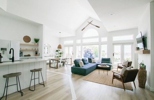 Port Stanley Apartamento | Stunning Harbour Front Suite | Exceptional Views & Prime Location