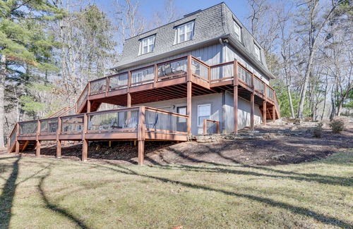 Hayesville Casa | Stunning Hayesville Retreat: 2 Mi to Lake Chatuge