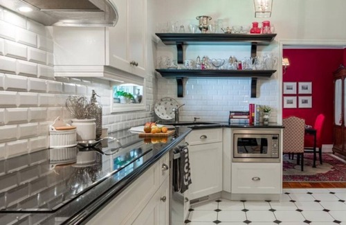 Historic Old Town Casa | Stunning Historic 3 Bedroom, 3 Bath Butler House in Old Town Niagara-on-the-Lake