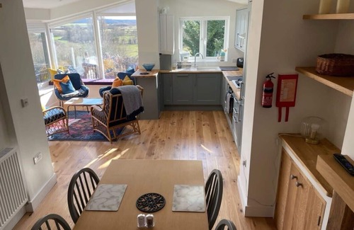 Langport Casa | Stunning Hillside House in Langport