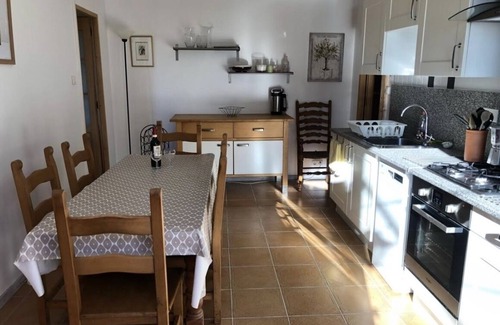 Lauraguel Villa | Stunning holiday home with seperate 1 bedroom full gite