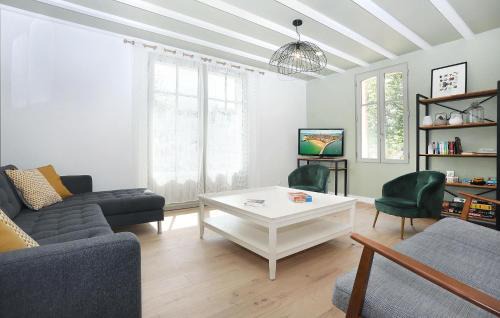 Le Minihic-sur-Rance Casa | Stunning Home In Le Minihic-Sur-Rance