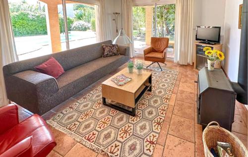 Prades-sur-Vernazobre Casa | Stunning Home In Prades Sur Vernazobre