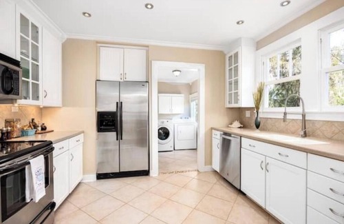 High Springs Casa | Stunning home 12 mins to Ginnie Springs! Top-rated High Springs Home. In Town!