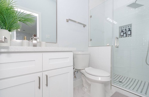 Garden Oaks Casa | Stunning home away from home! Only 15 minutes from Downtown Houston