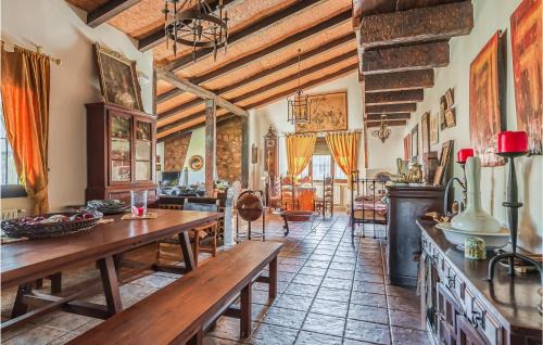 Valverde de Leganés Casa | Stunning Home In Valverde De Leganés