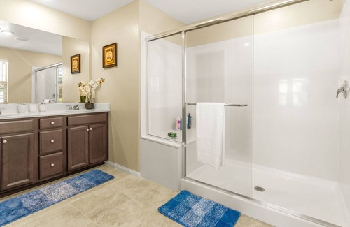 Las Vegas Casa | Stunning Home in a Calm Family-Friendly Community