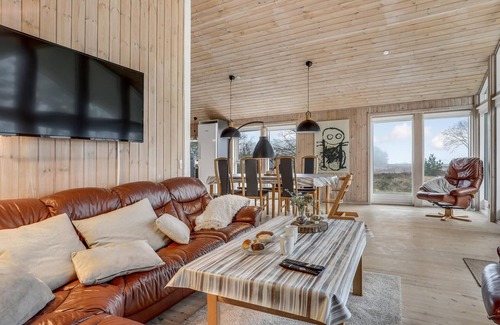 Oster Somarken Casa | Impresionante casa en Aakirkeby con.