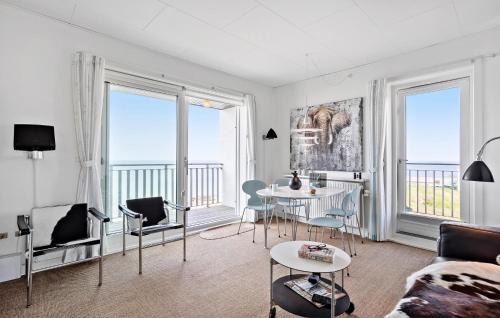 Sandvig Casa | Stunning Home In Allinge With Wifi