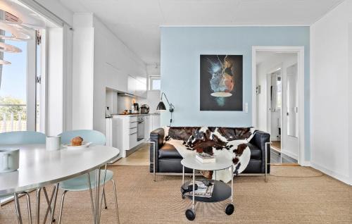 Sandvig Casa | Stunning Home In Allinge With Wifi