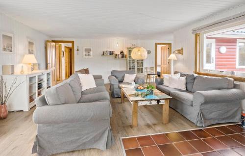 Sandvig Casa | Stunning Home In Allinge With Wifi