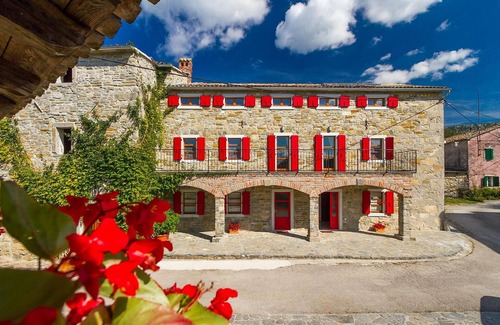 Buzet Casa | Impresionante casa en Buzet