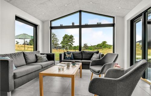 Egsmark Strand Casa | Stunning Home In Ebeltoft With Sauna