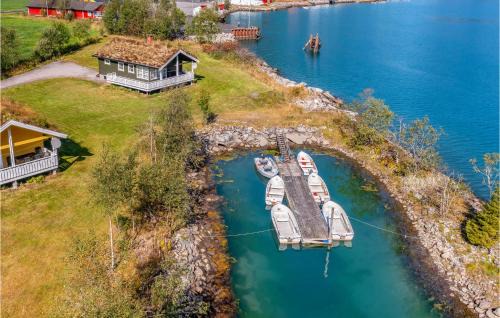 Fjaerland Casa | Stunning Home In Fjærland