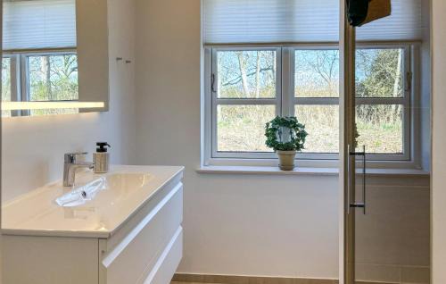 Slette Strand Casa | Stunning Home In Fjerritslev With Sauna