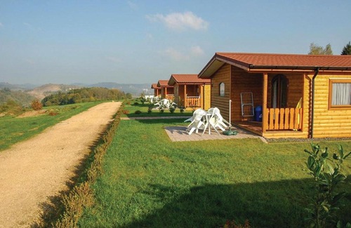 Ferienhausgebiet Hillenseifen Casa | Stunning home in Gerolstein with 2 Bedrooms and WiFi