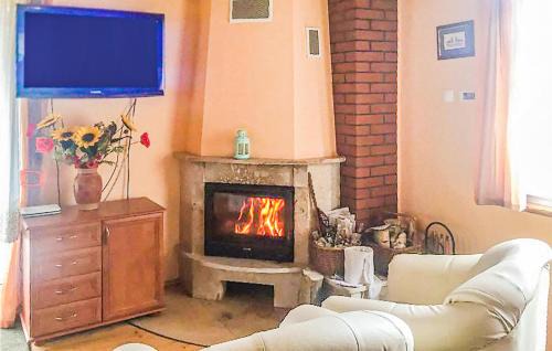 gmina Stezyca Casa | Stunning Home In Golubie With Wifi