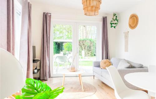 Heinkenszand Casa | Stunning Home In Heinkenszand With Wifi