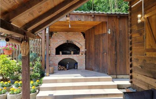 Veliko Trgovisce Casa | Stunning Home In Veliko Trgovisce