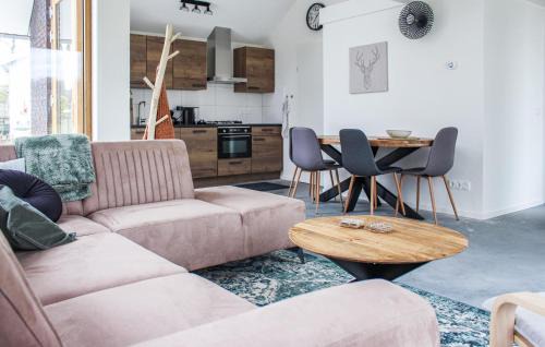 IJhorst Casa | Stunning Home In Ijhorst With Wifi