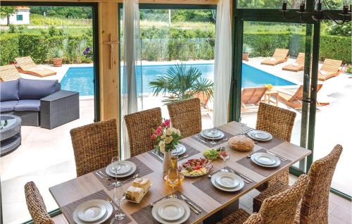 Podbablje Casa | Stunning Home In Kamenmost With Sauna