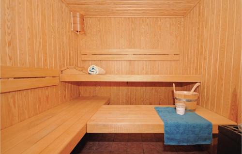 Rudine Casa | Stunning Home In Kastel Novi With Sauna
