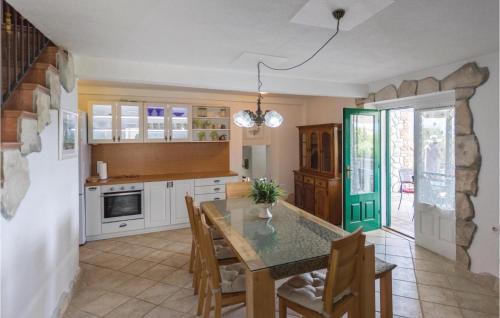 Kremena Casa | Stunning Home In Klek With Jacuzzi