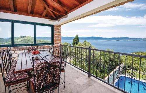 Kremena Casa | Stunning Home In Klek With Jacuzzi