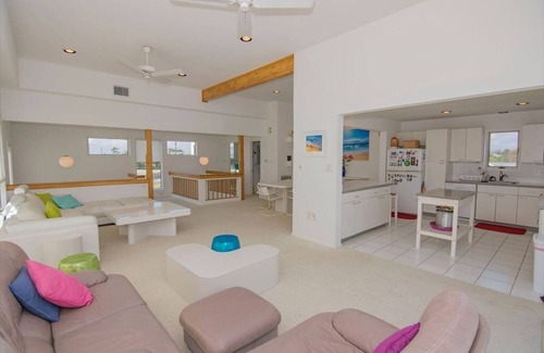 Loveladies Casa | Stunning home in Loveladies with 4 Bedrooms, Private swimming pool and WiFi