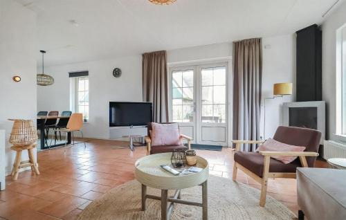 Makkum Casa | Stunning Home In Makkum With Wifi