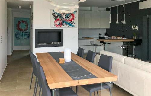 Marsici Casa | Stunning Home In Malinska