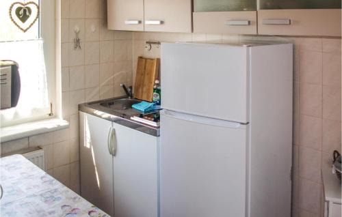 Roggentin Casa | Stunning Home In Mirow Ot Qualzow