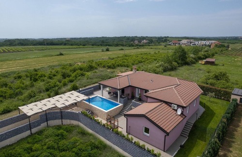 Brtonigla Casa | Impresionante casa en Novigrad