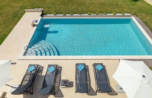 Visnjan Casa | Impresionante casa en Porec con sauna