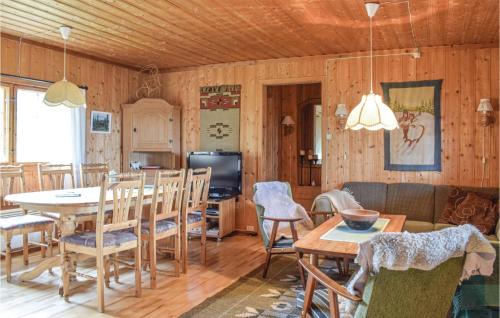 Sjusjoen Casa | Stunning Home In Sjusjøen With Kitchen