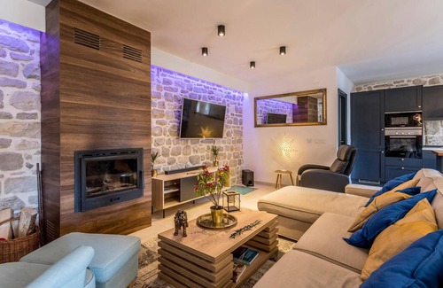 Solin Casa | Impresionante casa en Solin con WiFi