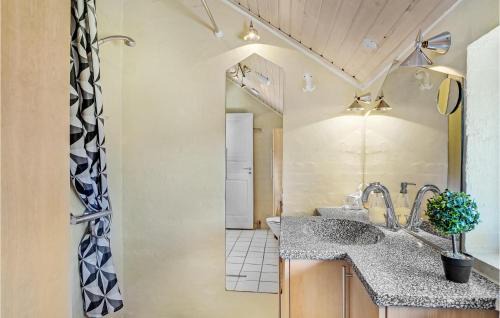 Remmer Strand Casa | Stunning Home In Struer With Wifi