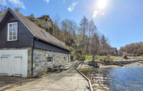Sveio Casa | Stunning Home In Sveio With Kitchen