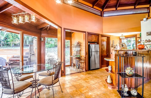 El Indio Casa | Stunning home in the jungle with hot tub, balcony, grill, & W/D - snowbirds OK