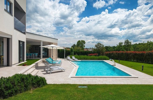 Kringa Casa | Impresionante casa en Tinjan con sauna