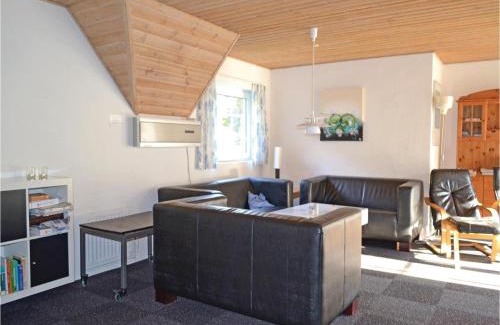 Øhuse Casa | Stunning Home In Ulfborg With Sauna