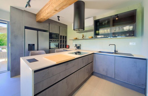 Vrh Casa | Impresionante casa en Vrh con sauna