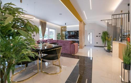 Zagvozd Casa | Stunning Home In Zagvozd With Sauna