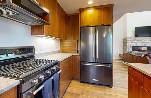 Nekoosa Casa | Stunning Home w/ EV Charger, near Lakes, Trails, Golf & Lake Arrowhead Amenities