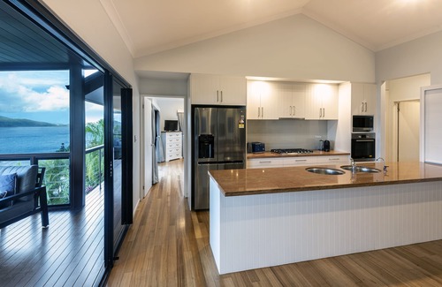 Hamilton Island Casa | Stunning home with breathtaking water views.