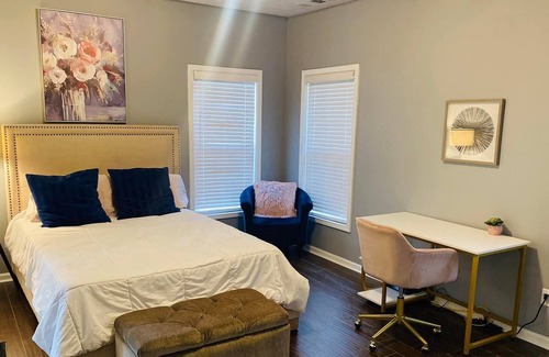 Duluth Casa | Stunning home with complete game Room!!!
